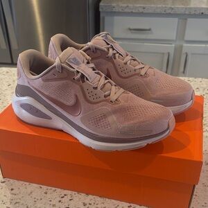 Nike Women's Mauve Sneakers